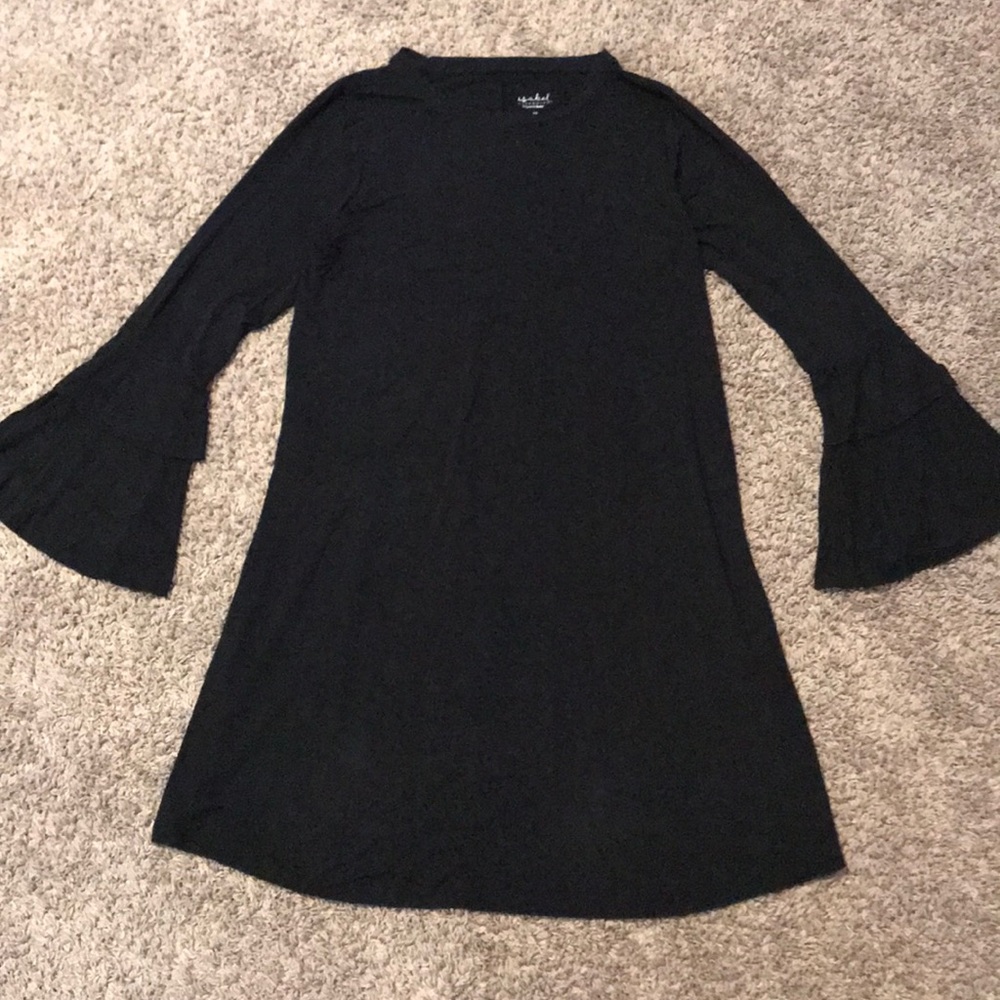 Ingrid & Isabel maternity shift dress